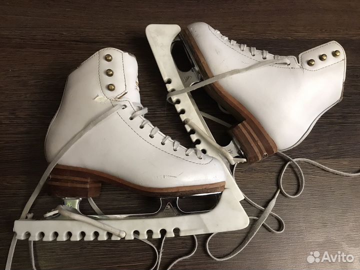 Фигурные коньки jackson freestyle 13c
