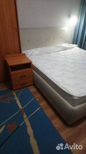 Тумбочки прикроватные