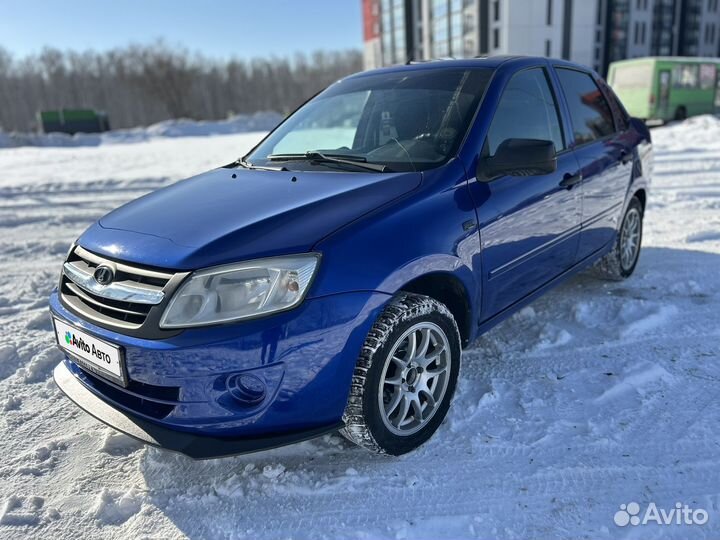 LADA Granta 1.6 МТ, 2013, 200 000 км