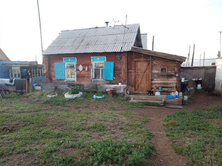 Дом 20 м² на участке 10 сот.