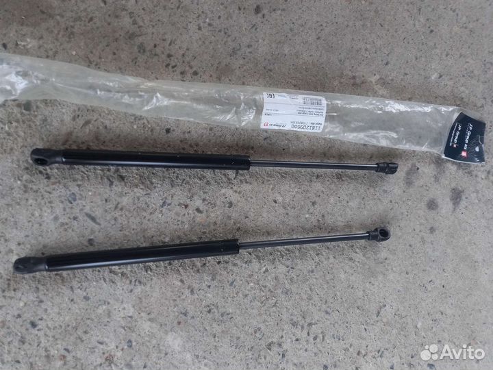 Амортизаторы под капот Volkswagen tayran новые