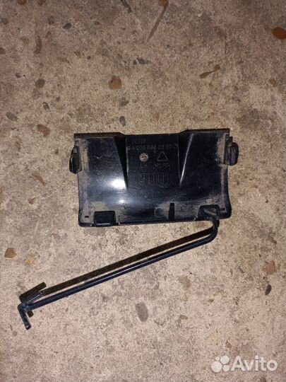 Заглушка порога левая Mercedes C 2014-2018