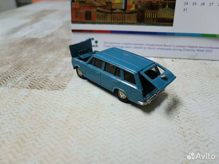 Модель автомобиля СССР ваз 2102