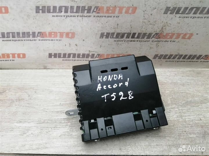 Усилитель акустической системы Хонда Аккорд 7