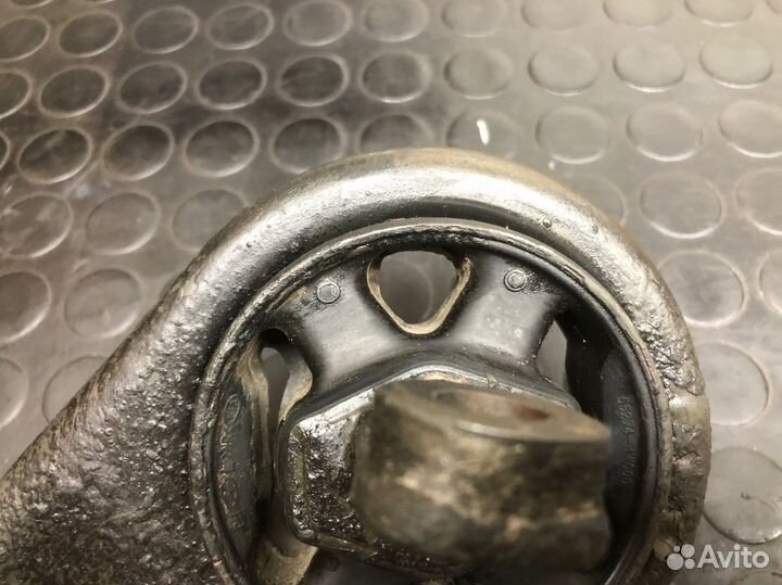 Рычаг задний продольный левый Kia Sportage 3