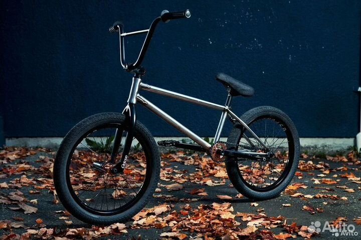 Трюковой велосипед BMX