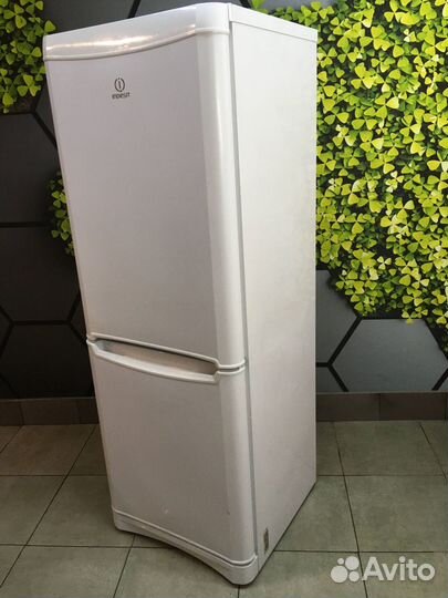Холодильник бу Индезит маленький. Доставка