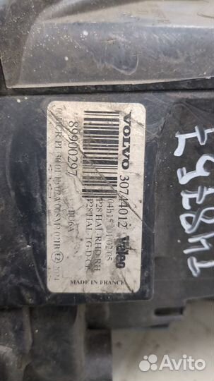 Фара (передняя) правая Volvo XC90