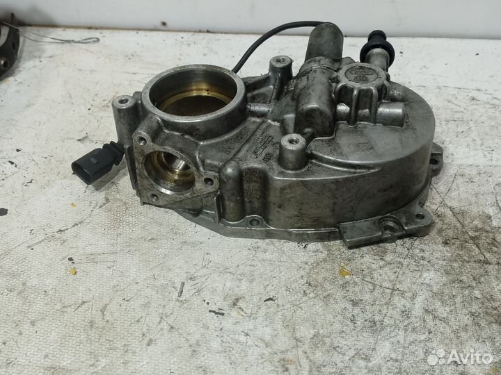 Крышка распредвала Audi A4 B6