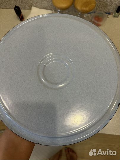 Кастрюля эмалированная