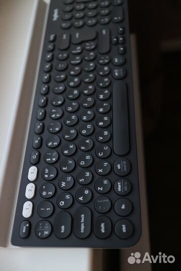 Беспроводная клавиатура Logitech K780 Русская
