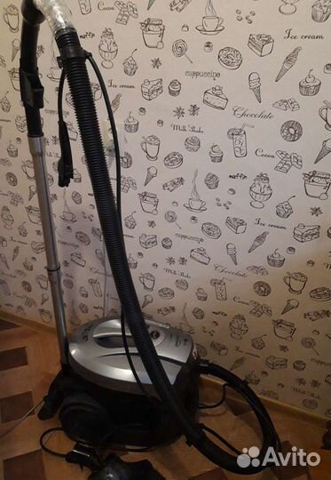 Моющий пылесос LG