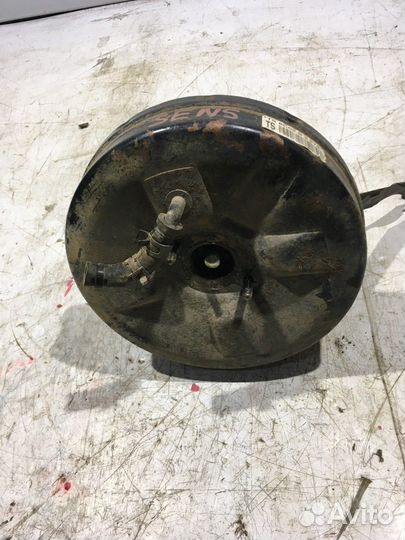 Усилитель тормозов вакуумный