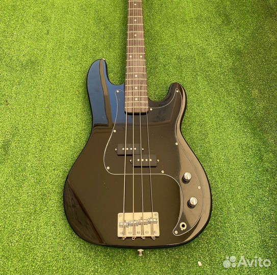 Бас гитара PB Style