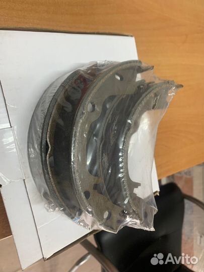 Колодки тормозные ручника Changan CS35