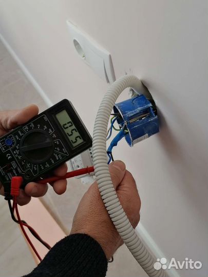 Мастер на час электрик,сантехник