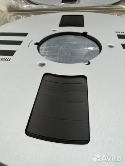 Катушка с пленкой Maxell UD 35-180 (1100м) 27см