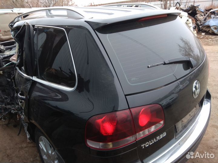 Крыло заднее правое левое туарег touareg 2002-10