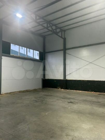Склад, 900 м²