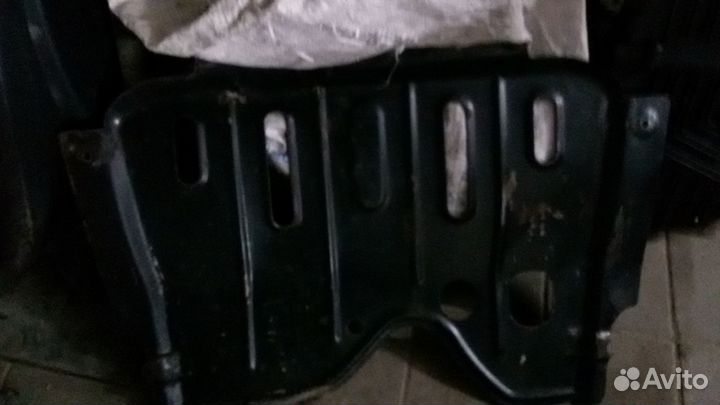 Рено сандеро защита двигателя
