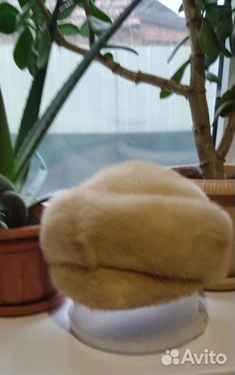 Женские шапки натуральный мех