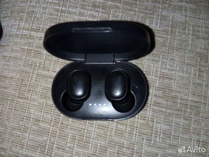 Беспроводные наушники xiaomi новые