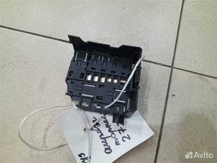 Блок предохранителей подкапотный Chevrolet Cruze