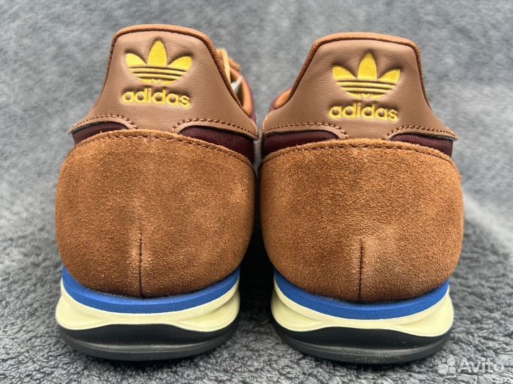 Кроссовки adidas SL72