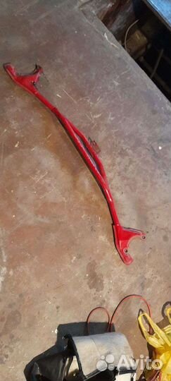 Распорку Mitsubishi Lancer