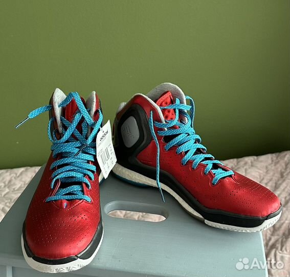 Adidas D rose 5 boost