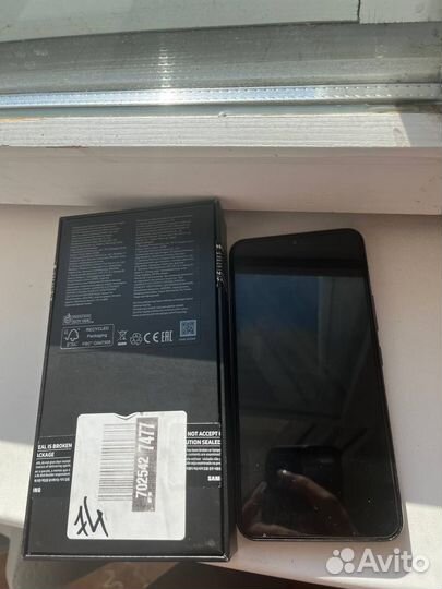 Samsung Galaxy S22, 8/128 ГБ