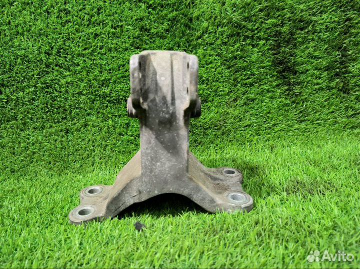 Подушка кпп Mitsubishi Legnum EC5 6A13TT