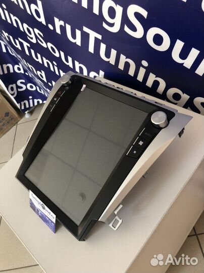 Тесла Toyota Camry v50/55