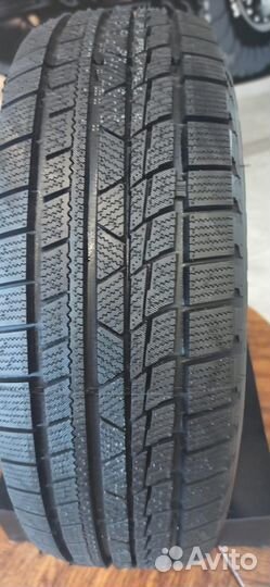 Firemax FM805+ 255/40 R18