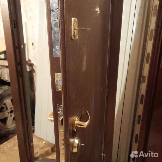 Дверь входная бу
