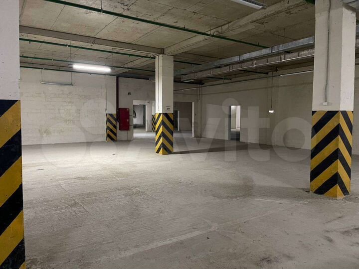 Машиноместо, 13 м²