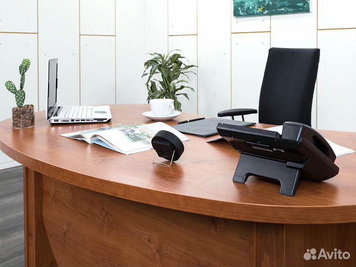 Офисный стол в кабинет начальника Камбио Boss