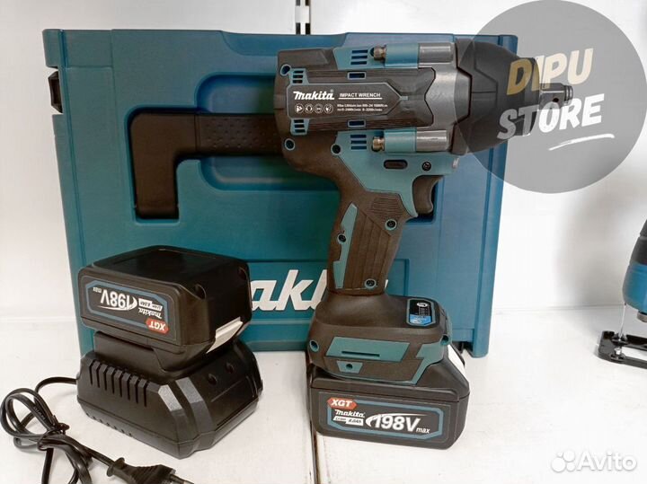 Гайковерт ударный Makita 700Nm