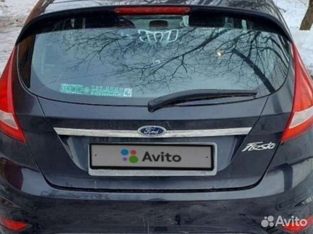 Крышка багажника Ford Fiesta Mk6 фиеста форд