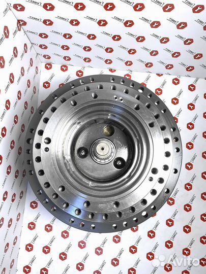 Бортовой редуктор Hyundai R140LC-7A xkah-00367