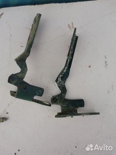 Петли капота Ситроен С5 2001-2005 г. в Дорестайлин