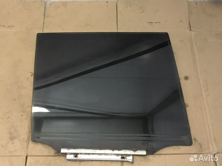 Стекло двери Toyota 4Runner(2642)