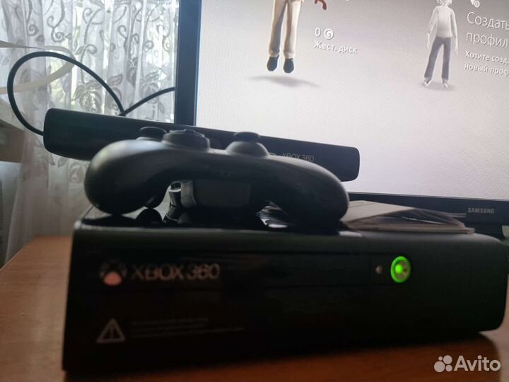 Xbox 360e (500gb)
