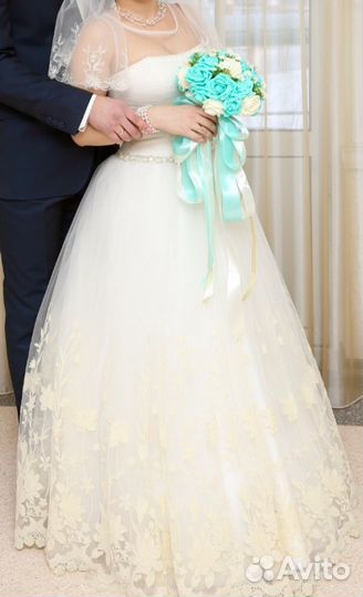 Свадебное платье