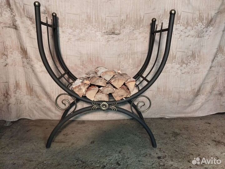 Дровница большая. Дровник