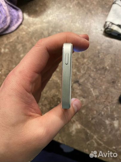 iPhone 5S, 16 ГБ