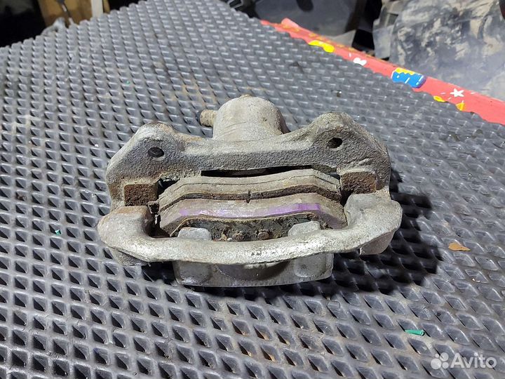 Суппорт задний левый для Chevrolet Epica