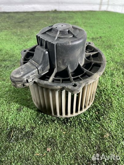 Моторчик отопителя Hyundai Accent 2 (LC, Tagaz) 20