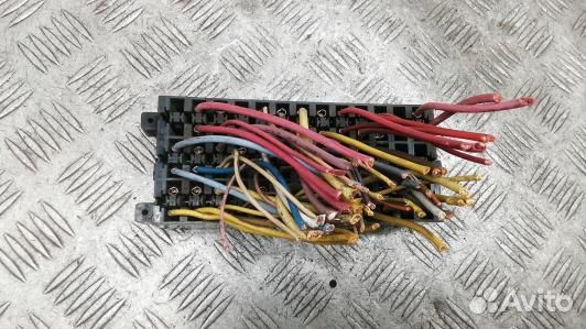 Блок предохранителей renault master 2 (GBR19M101)