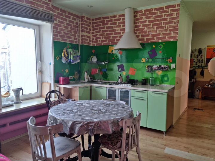 4-к. квартира, 115 м², 3/4 эт.